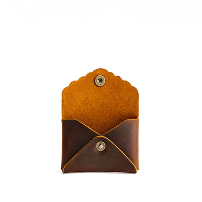 Canyon | Small leather wallet with scalloped edge open