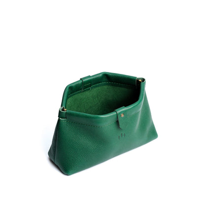 Bacalar | Leather pouch with frame top closure and leather pull tab