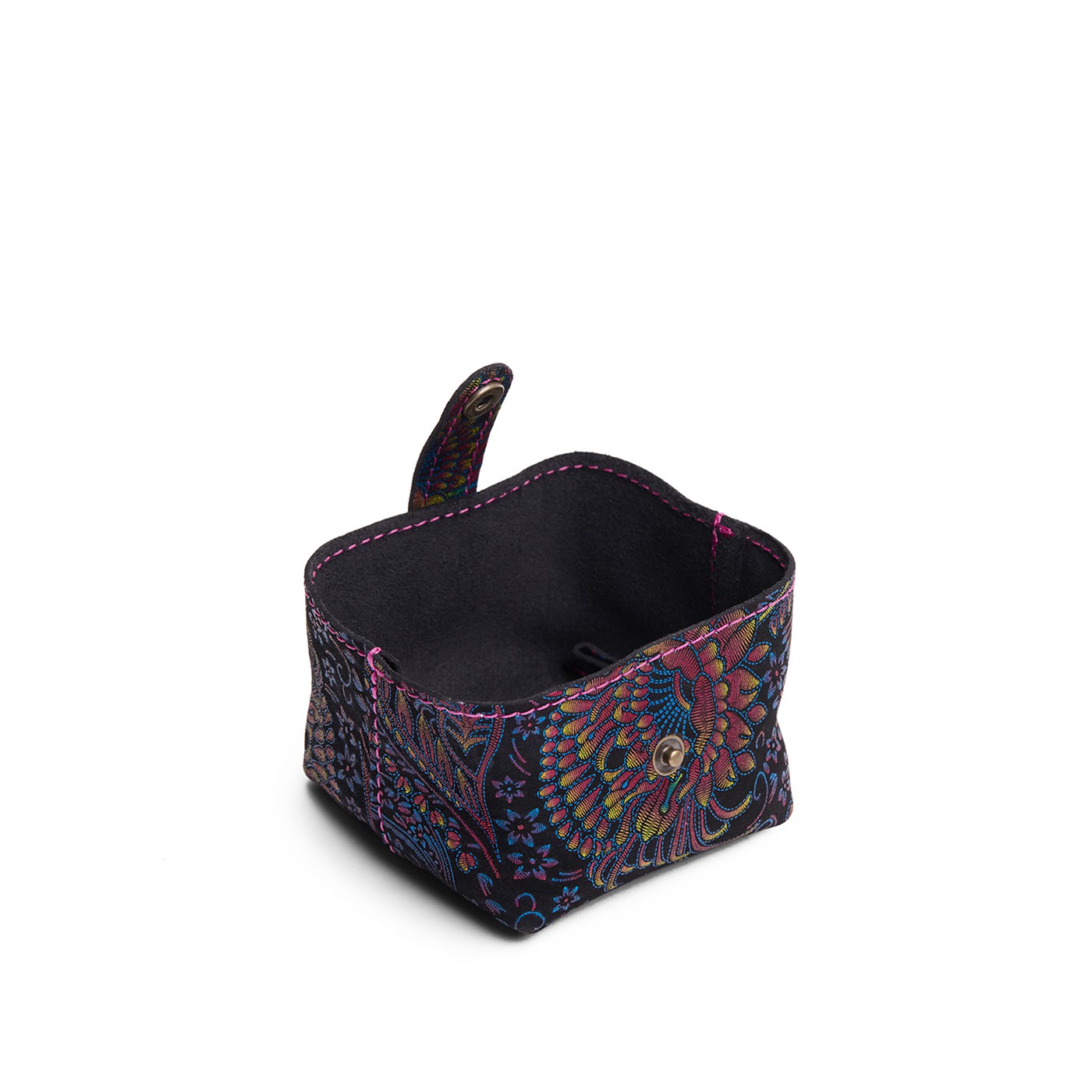 Carnival | Foldable square leather pouch with snap closure open