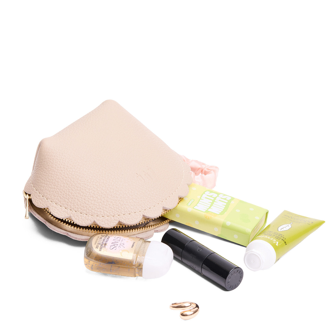 Oatmilk*Large | Curved leather pouch with zipper and scalloped edges
