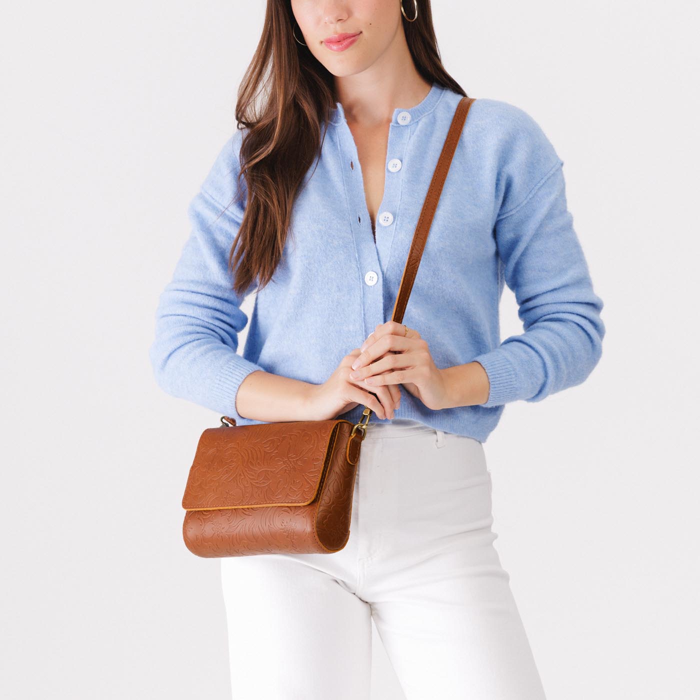 Meadow*Medium | Model Wearing Leather Crossbody Bag with Magnetic Messenger Bag Closure