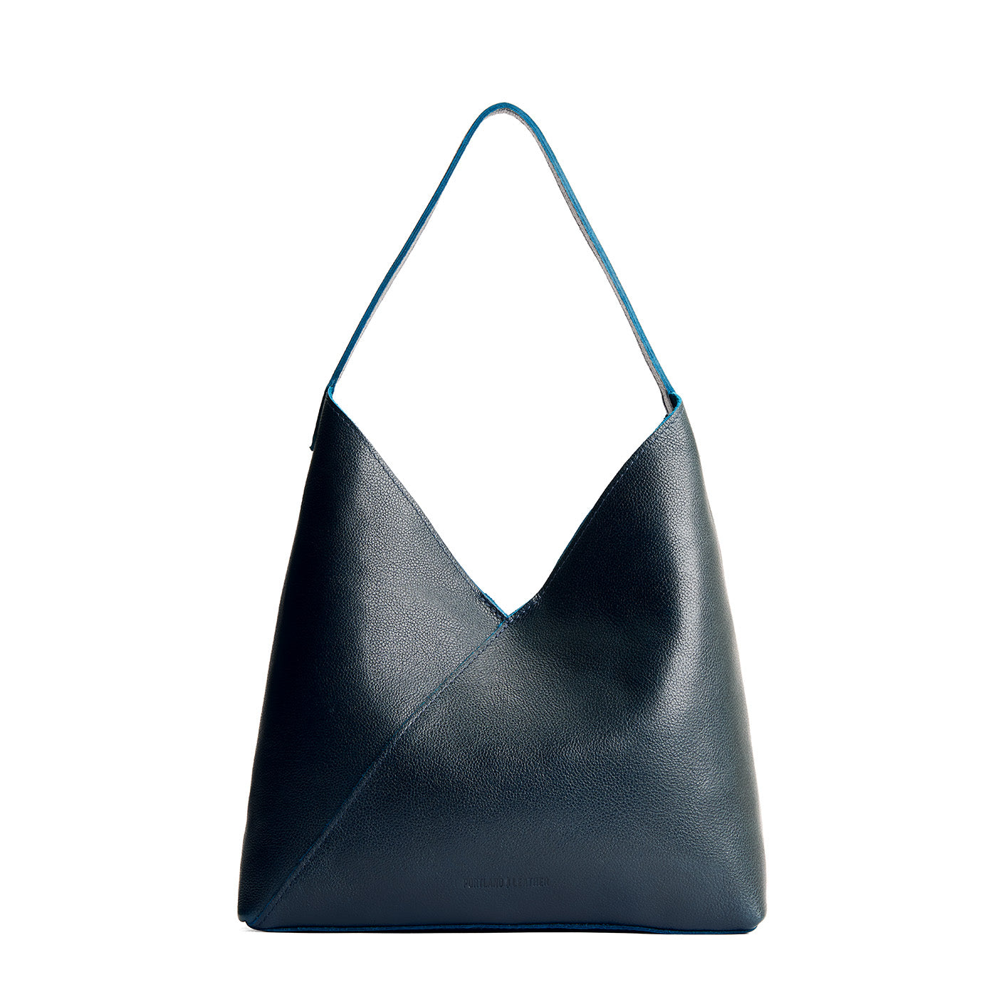 Boreal*Oversized | Large shoulder bag with magnetic snap closure