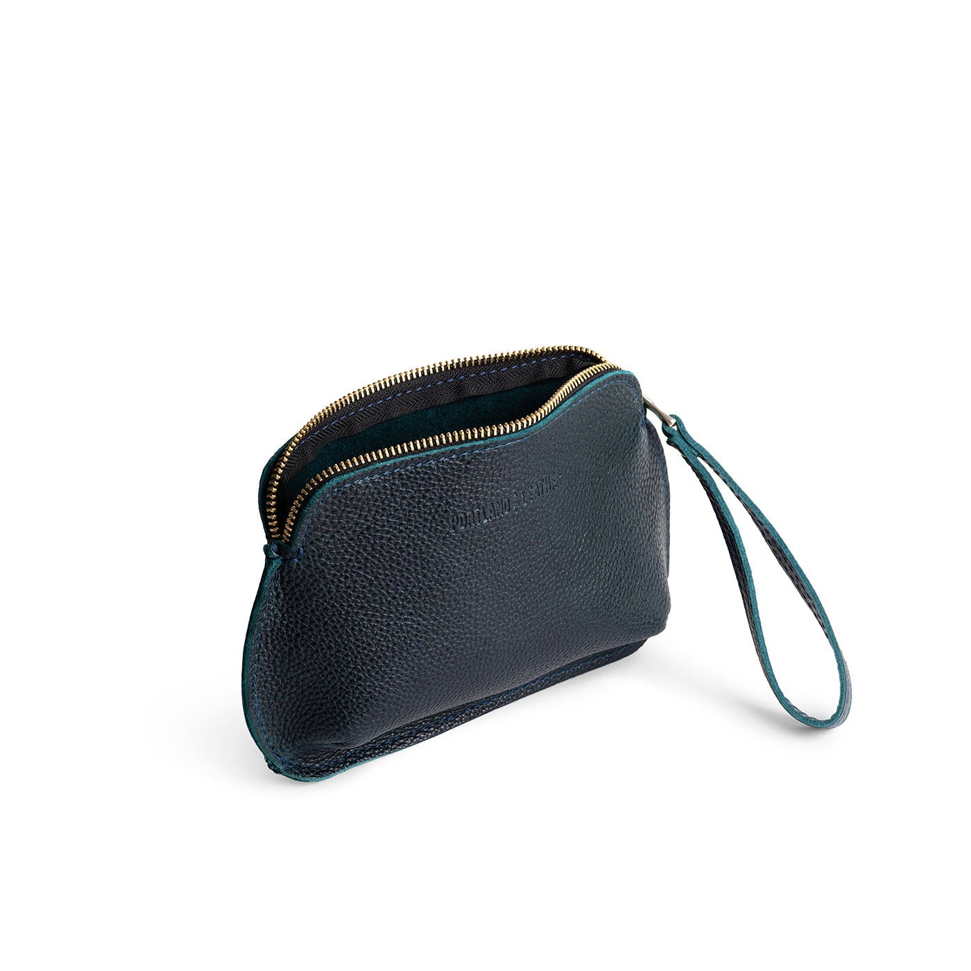 Boreal*Large | Large pouch with top zipper and curved edges