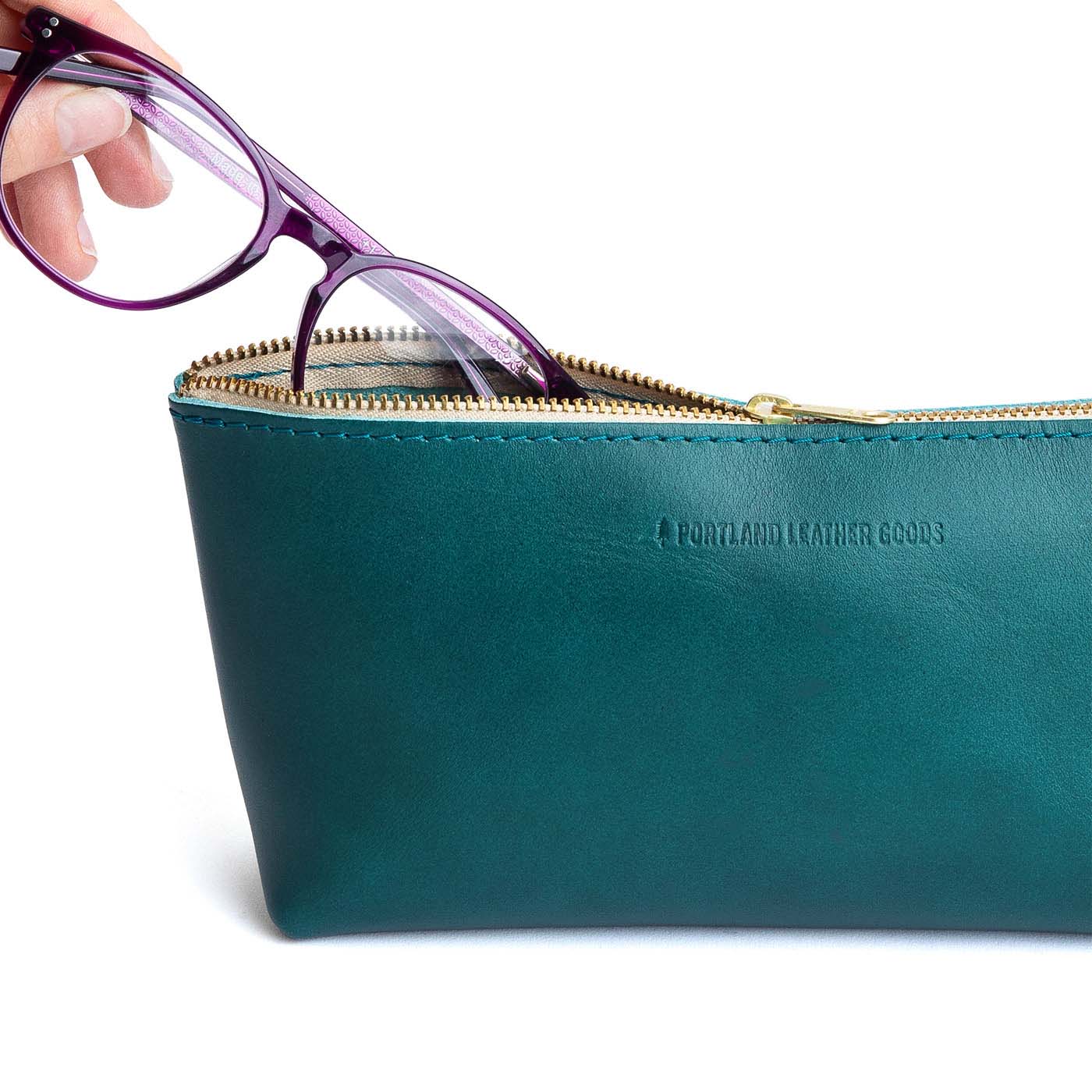 Caribbean | Leather utility bag pouch with top zipper